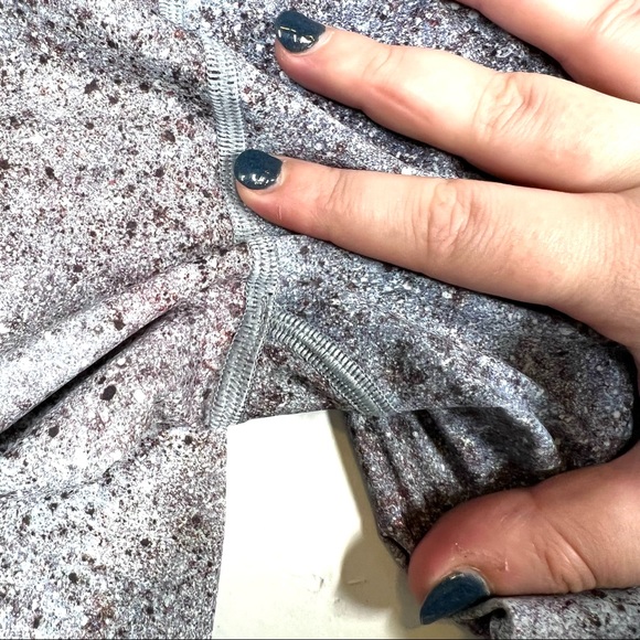 LULULEMON Final Lap Crop Leggings 23” Summer Haze Multi Nulux 8 Run - Picture 10 of 12